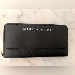 Marc Jacobs wallet